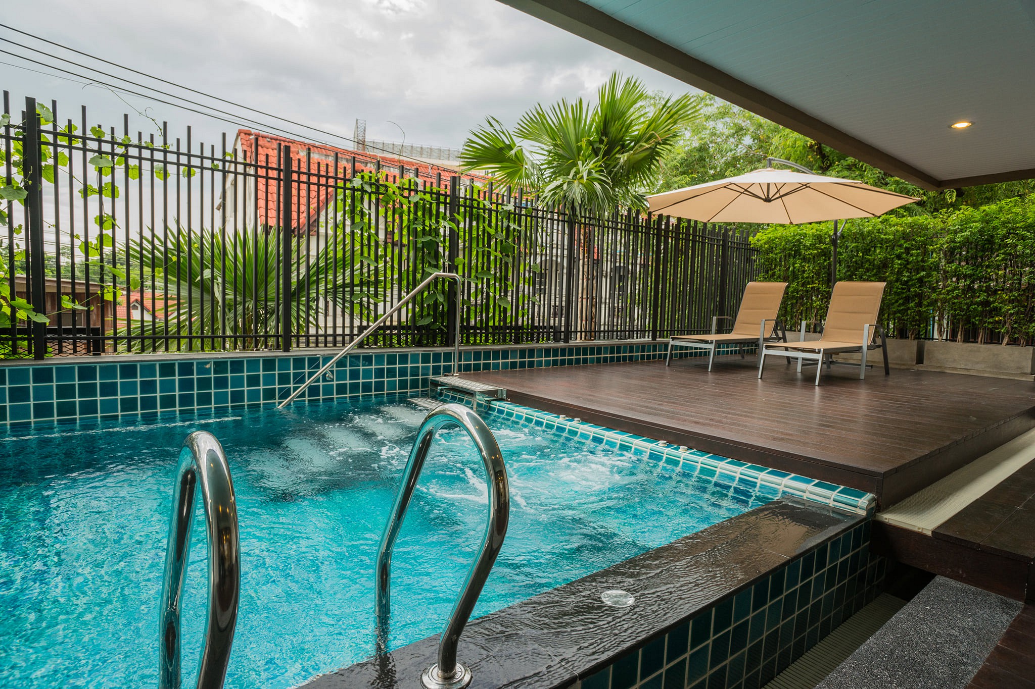 Last Minute Discount 